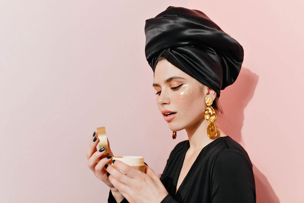 How To Pick The Best Eye Cream For Wrinkles, Dark Circles?