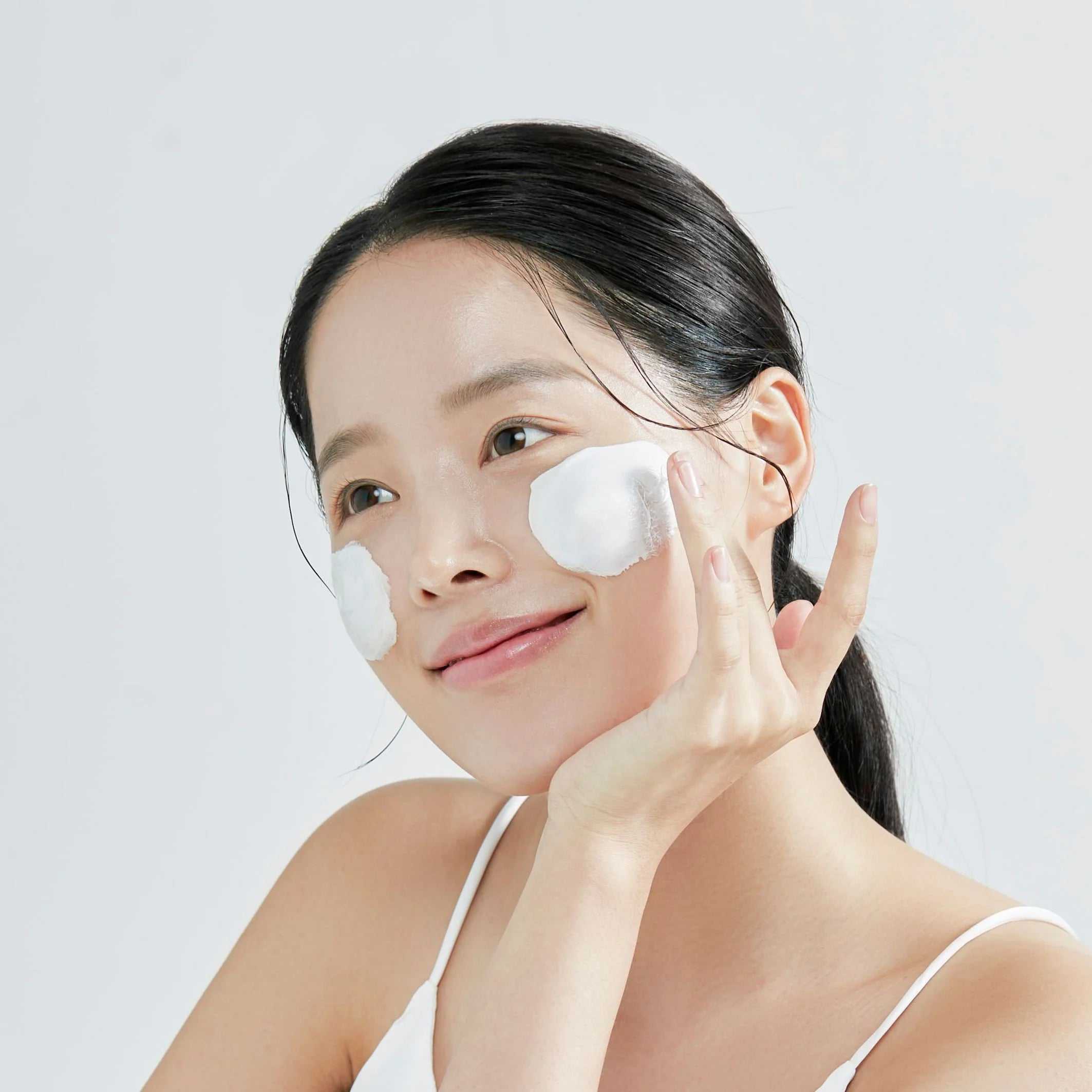 Thank You Farmer Rice Pure Clay Mask to Foam Cleanser lightweight soft foaming bubble cleanser for women men all ages skin types sebum control blackheads whiteheads K Beauty World