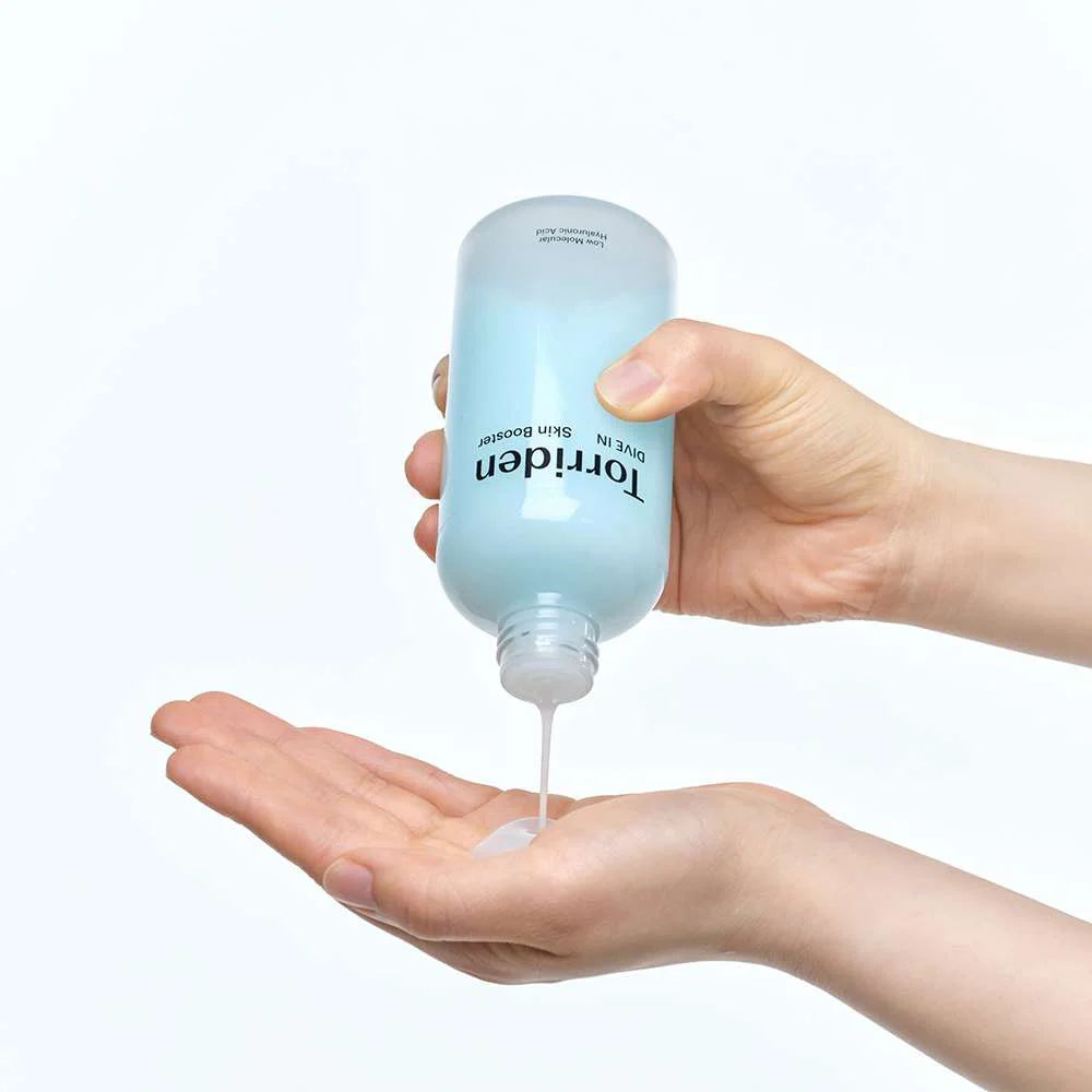 Torriden DIVE-IN Low Molecular Hyaluronic Acid Skin Booster for redness irritation dryness dullness dehydration all skin types dry sensitive combination acne prone skin K Beauty World
