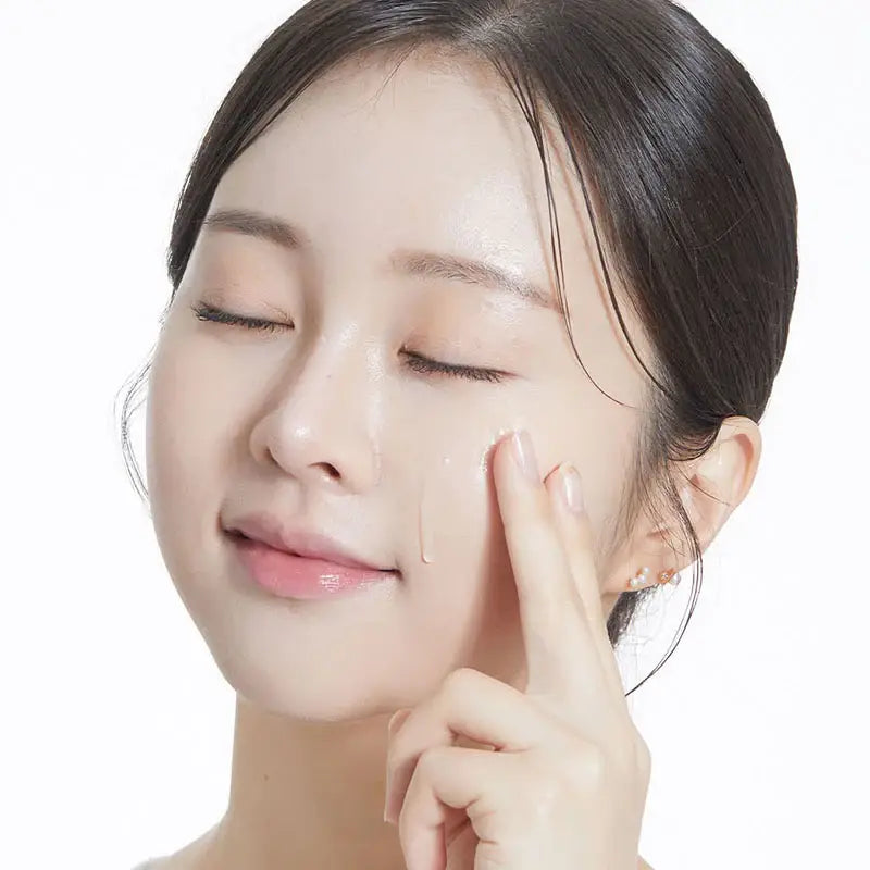 VT Cosmetics TX-toning Essence 2000 Shot acne scars dark spots lightening Korean skin care K Beauty World